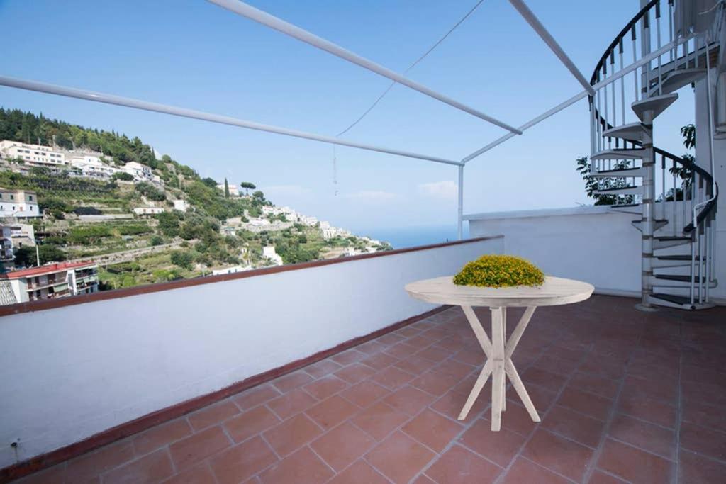 Villa Casa Elena à Amalfi Extérieur photo